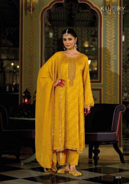 Kilory sone ki dor wholesale dress material market near me